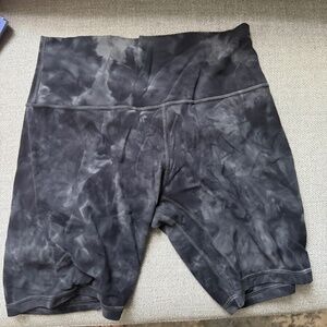 Lululemon align high rise short 8”